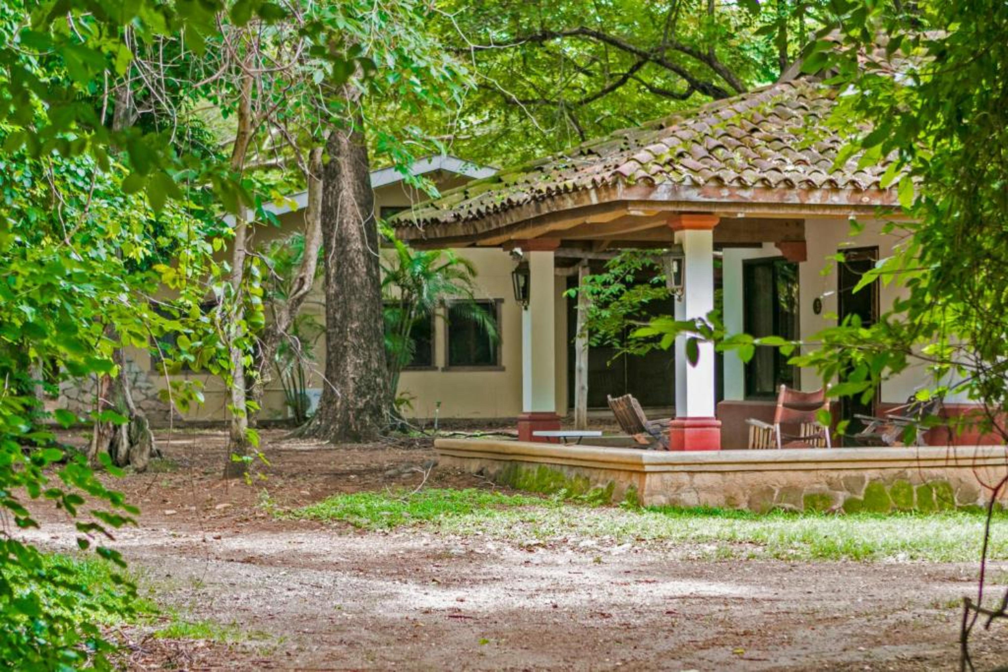 Hacienda La Pacifica Eco-Lodge Cañas Екстериор снимка